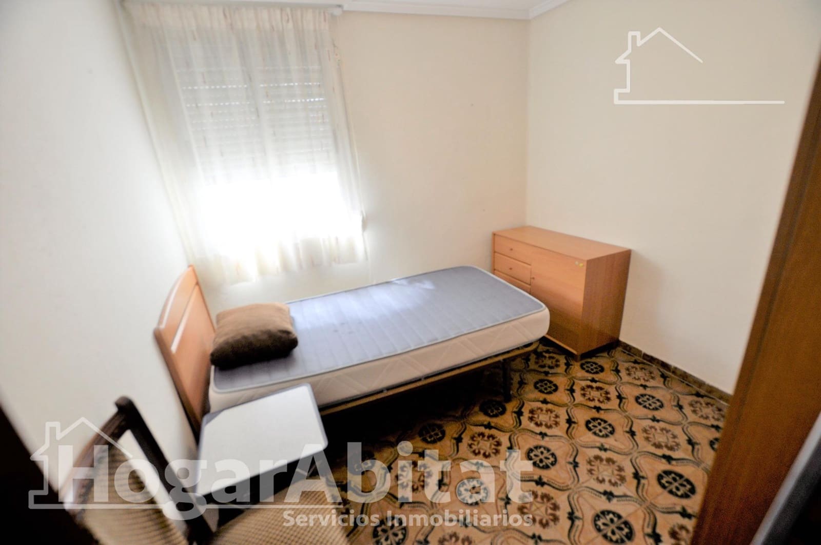 Piso de 3 habitaciones en València ciudad en venta - 215.000 € (Ref: 10049398)