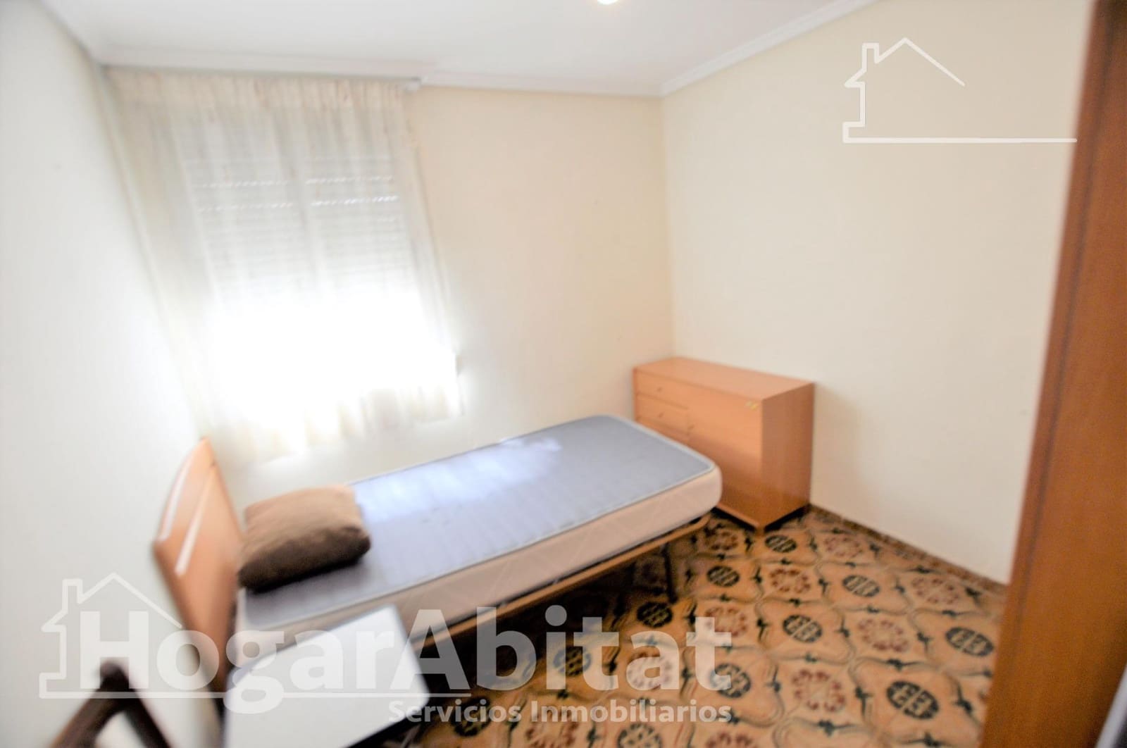 Piso de 3 habitaciones en València ciudad en venta - 215.000 € (Ref: 10049398)