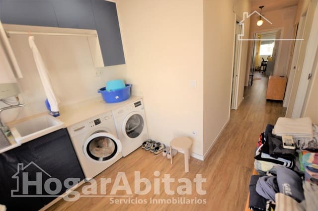 4 bedroom Townhouse for sale in Manises with garage - € 340,000 (Ref: 10049401)