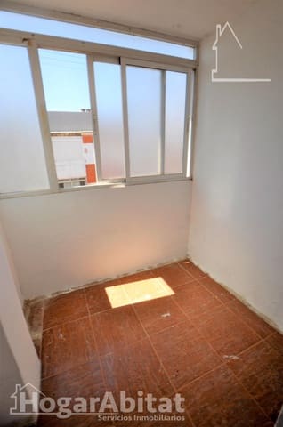 3 bedroom Flat for sale in Ciutat Fallera, Valencia city - € 129,000 (Ref: 10055393)