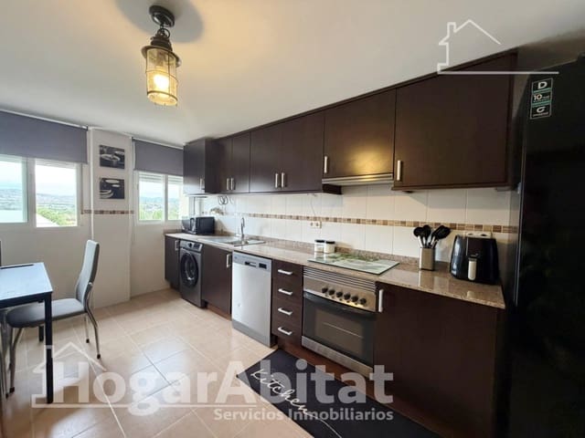 4 makuuhuone Kattohuoneisto myytävänä paikassa Vilamarxant / Villamarchante mukana 
autotalli - 275 000 € (Ref: 10055397)
