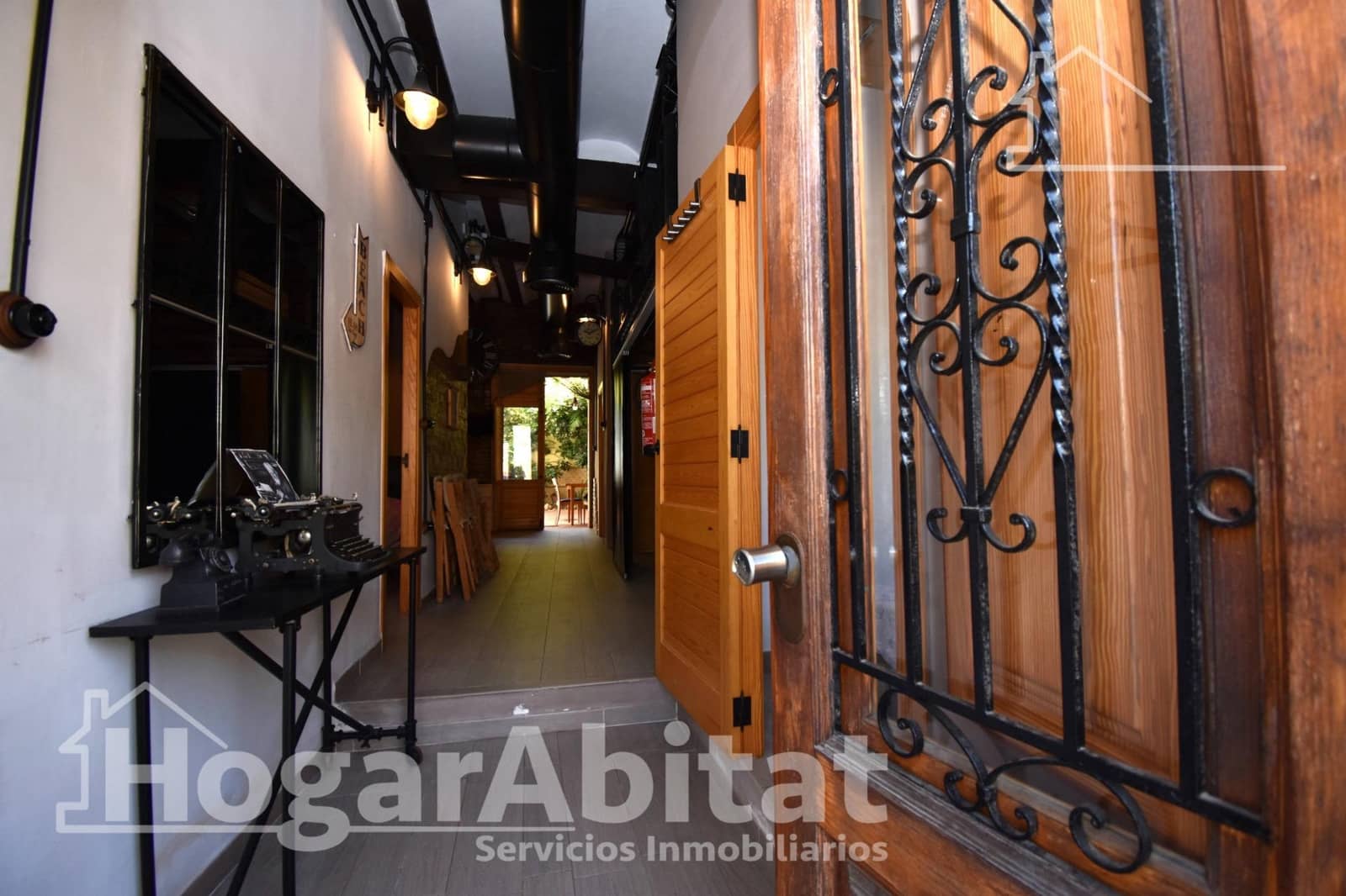 Casa de 8 habitaciones en València ciudad en venta - 879.000 € (Ref: 10055407)
