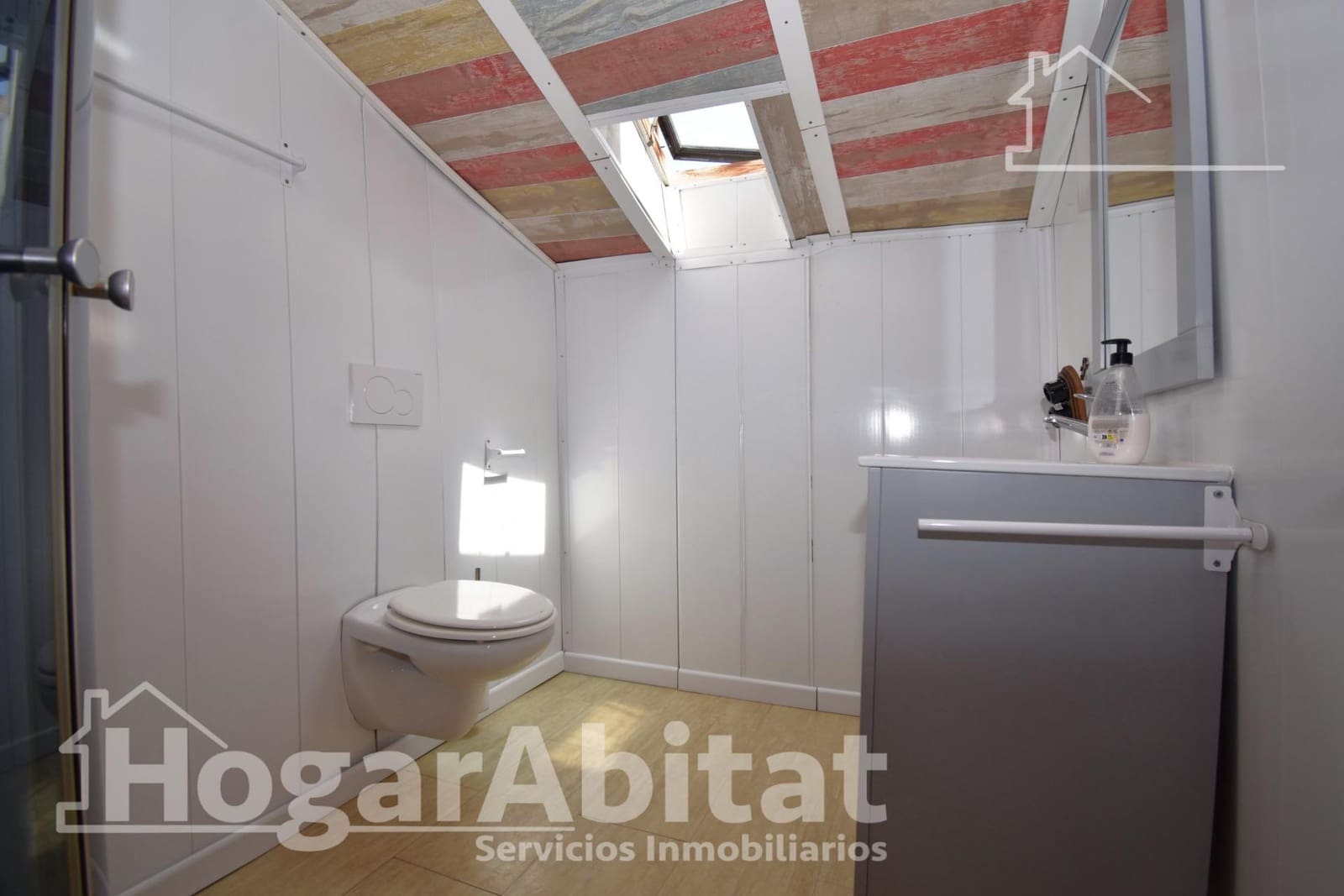 Casa de 8 habitaciones en València ciudad en venta - 879.000 € (Ref: 10055407)