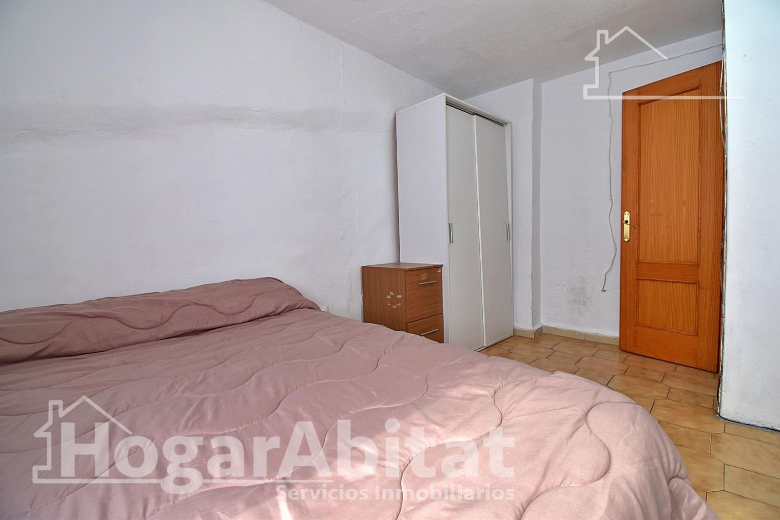 3 bedroom Townhouse for sale in Oliva - € 65,000 (Ref: 10055410)
