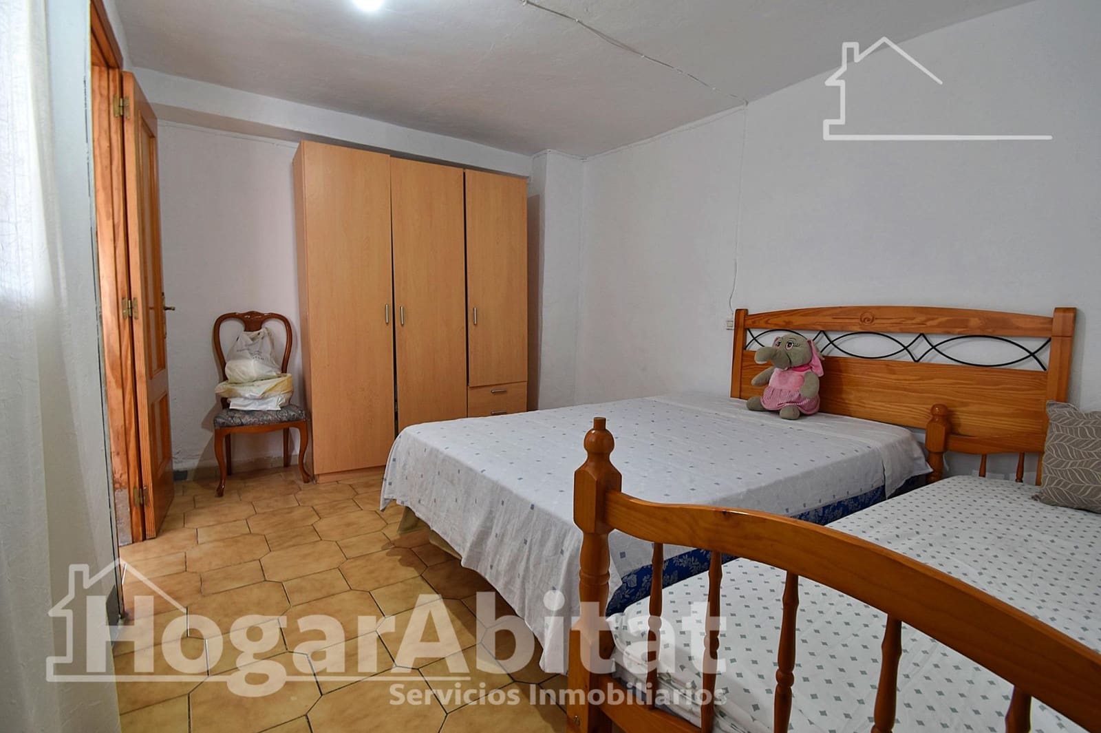 3 bedroom Townhouse for sale in Oliva - € 65,000 (Ref: 10055410)