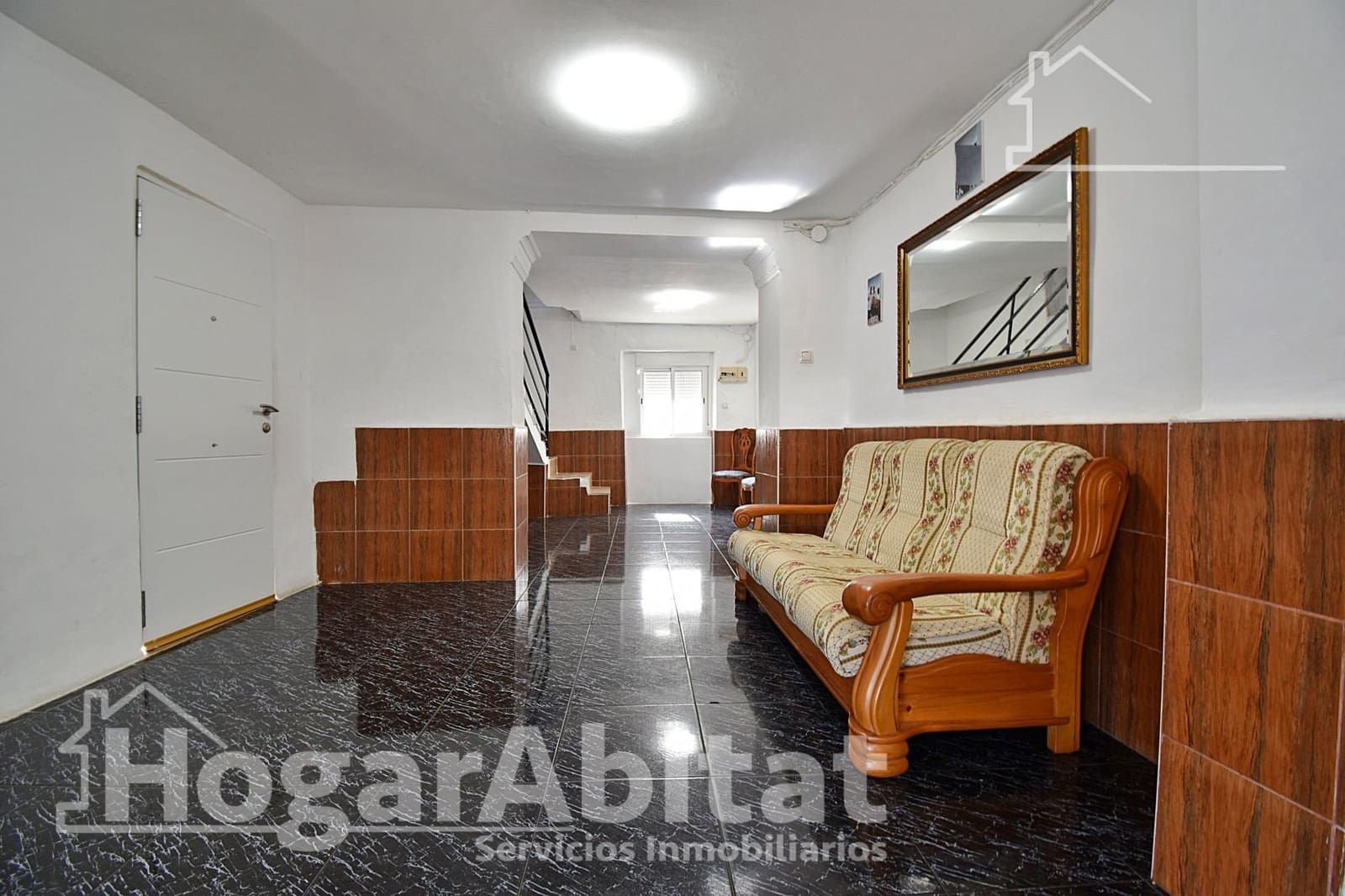 3 bedroom Townhouse for sale in Oliva - € 65,000 (Ref: 10055410)