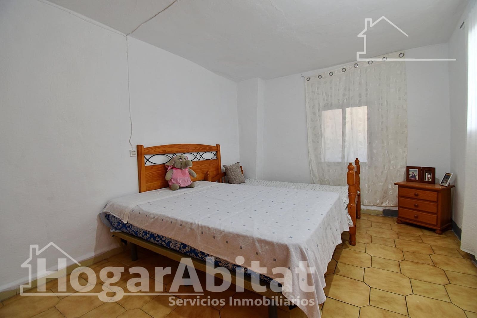 3 bedroom Townhouse for sale in Oliva - € 65,000 (Ref: 10055410)