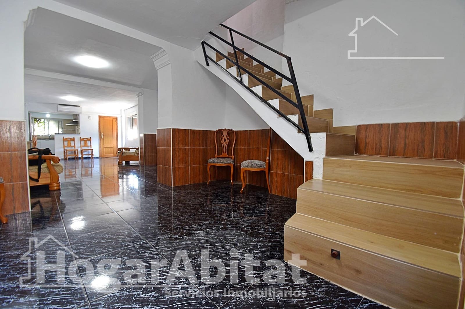 3 bedroom Townhouse for sale in Oliva - € 65,000 (Ref: 10055410)