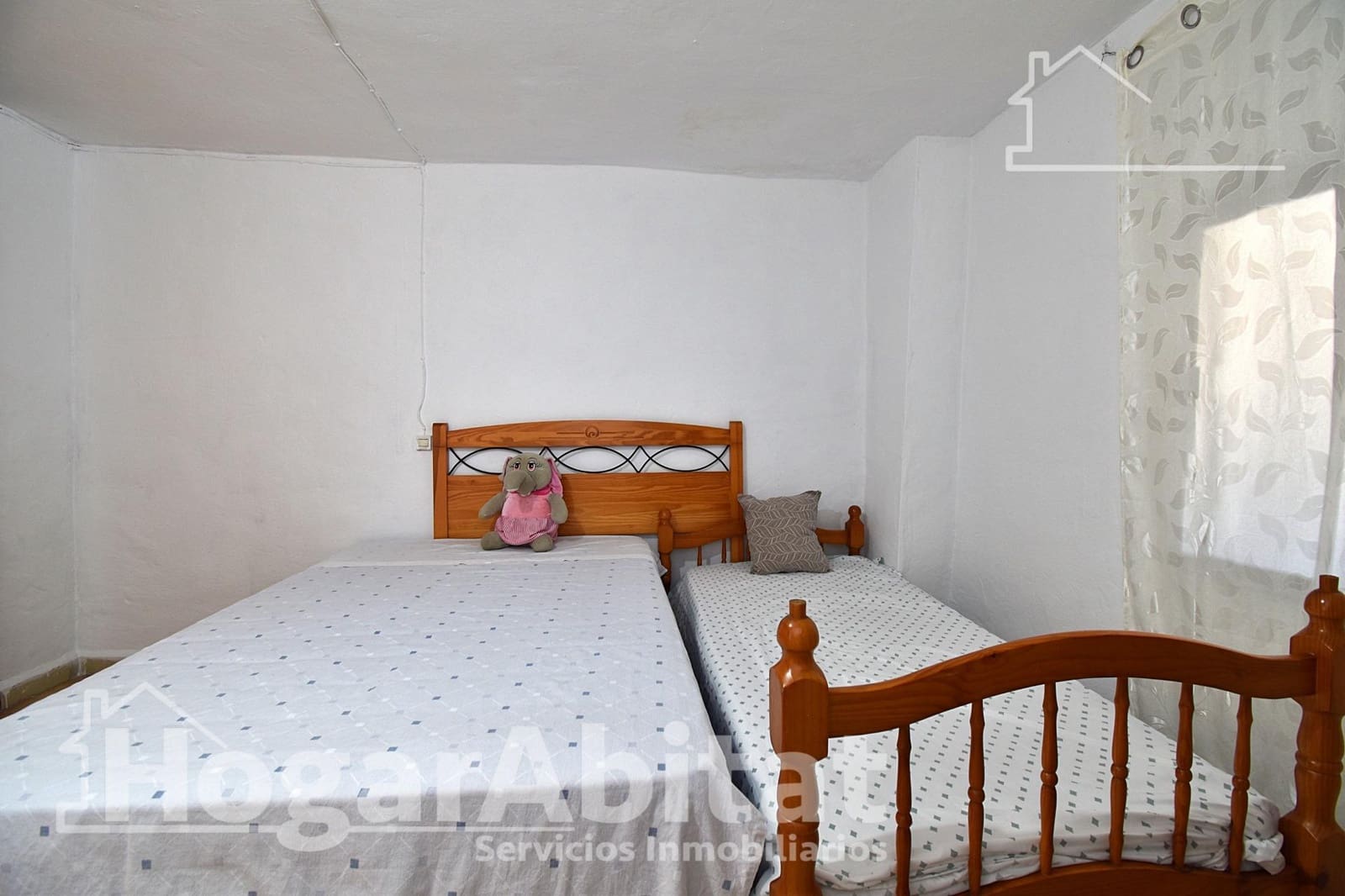 3 bedroom Townhouse for sale in Oliva - € 65,000 (Ref: 10055410)