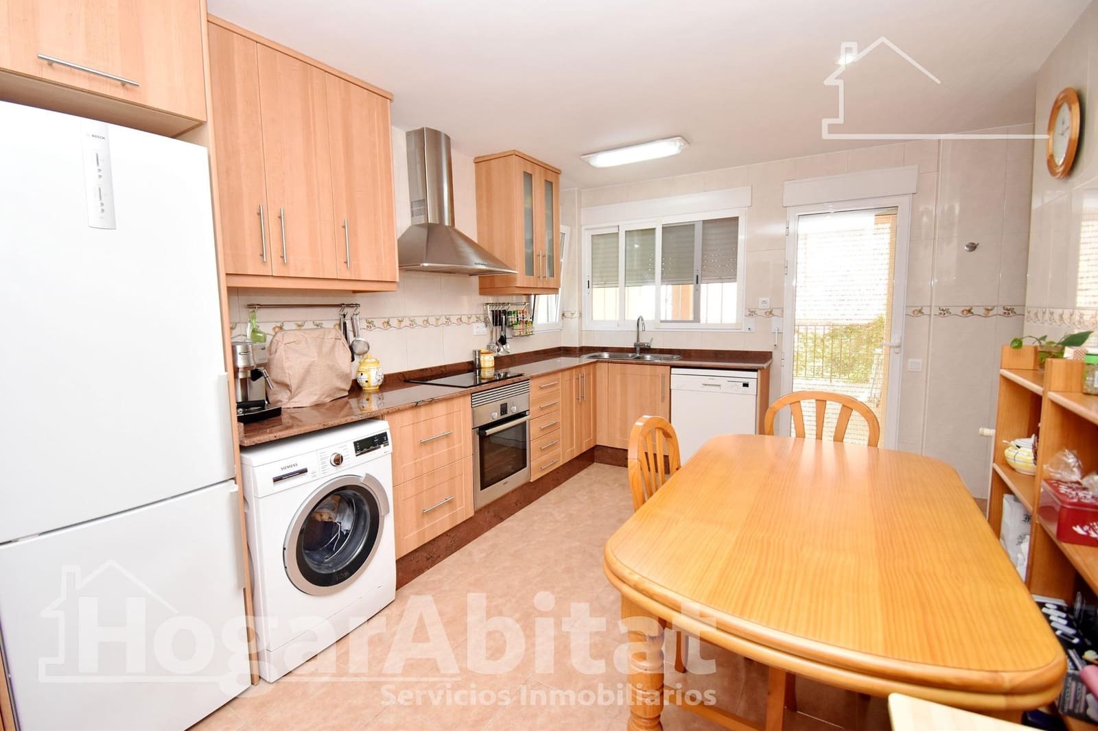 6 slaapkamer Villa te koop in Torrent met zwembad garage - € 439.000 (Ref: 10059228)