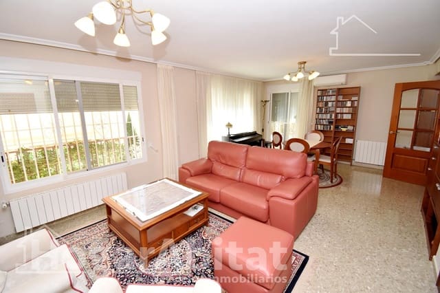 6 slaapkamer Villa te koop in Torrent met zwembad garage - € 439.000 (Ref: 10059228)