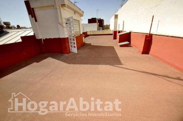 4 bedroom Townhouse for sale in Catarroja with garage - € 405,000 (Ref: 10059232)