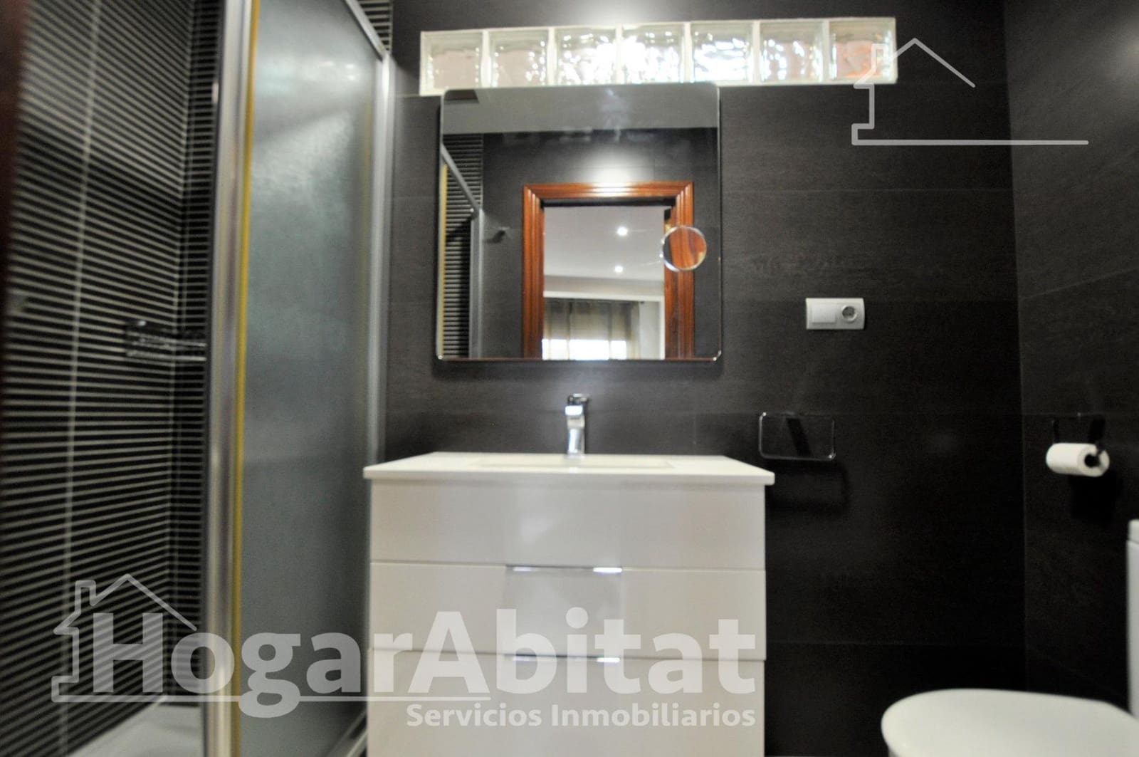 4 bedroom Townhouse for sale in Catarroja with garage - € 405,000 (Ref: 10059232)