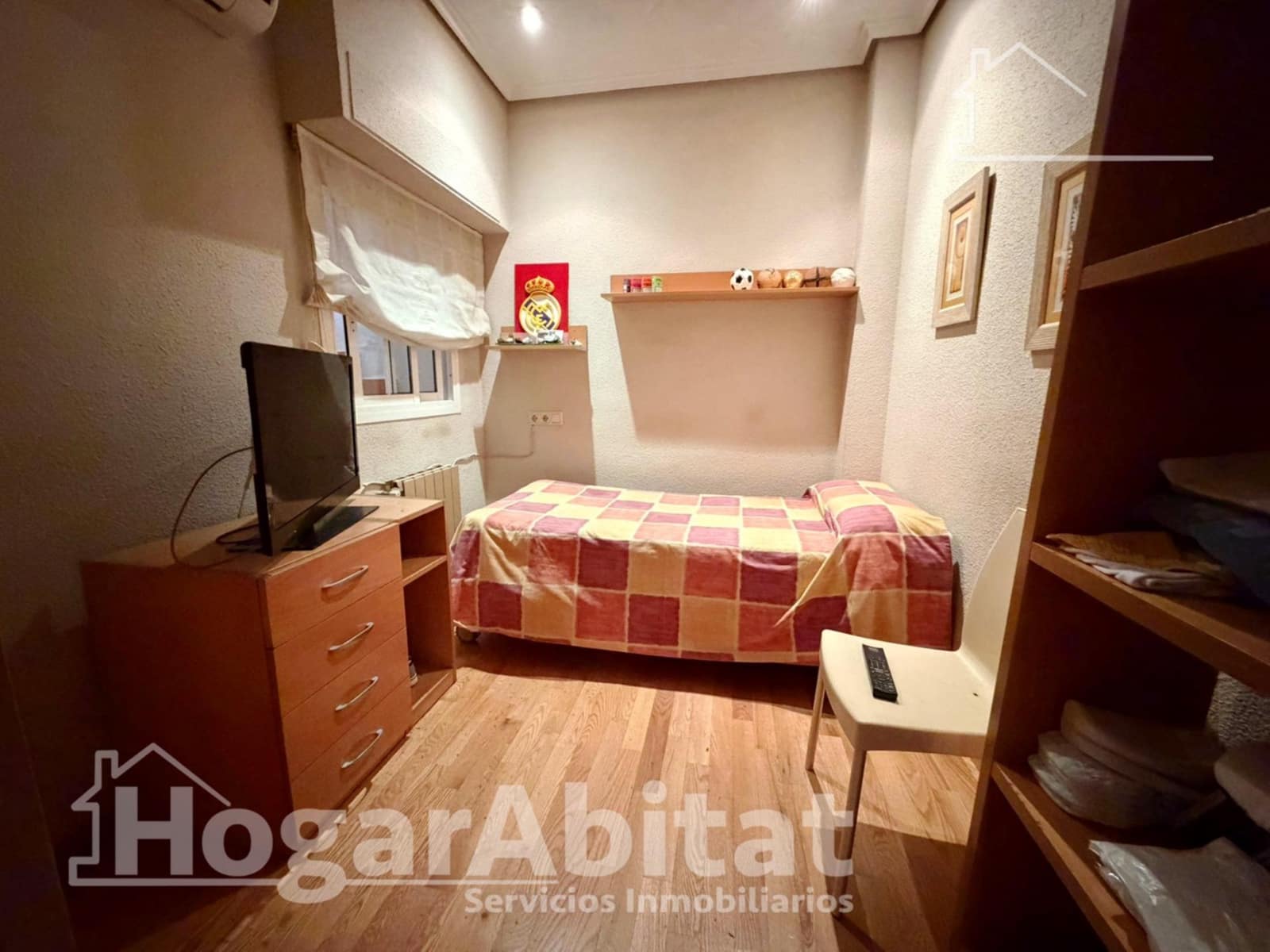4 slaapkamer Huis te koop in Paterna met garage - € 350.000 (Ref: 10059233)