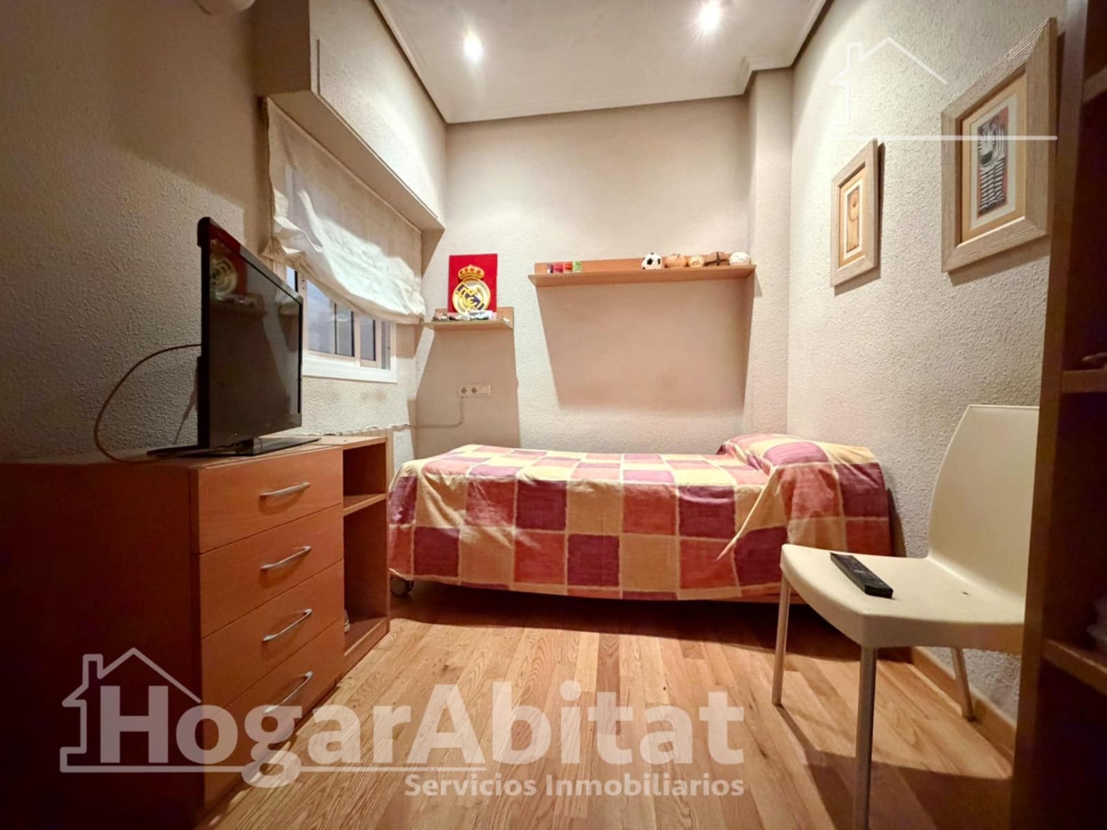 4 slaapkamer Huis te koop in Paterna met garage - € 350.000 (Ref: 10059233)