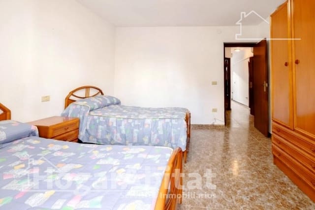 7 soveværelse Byhus til salg i Castelló de la Plana - € 229.000 (Ref: 10059234)