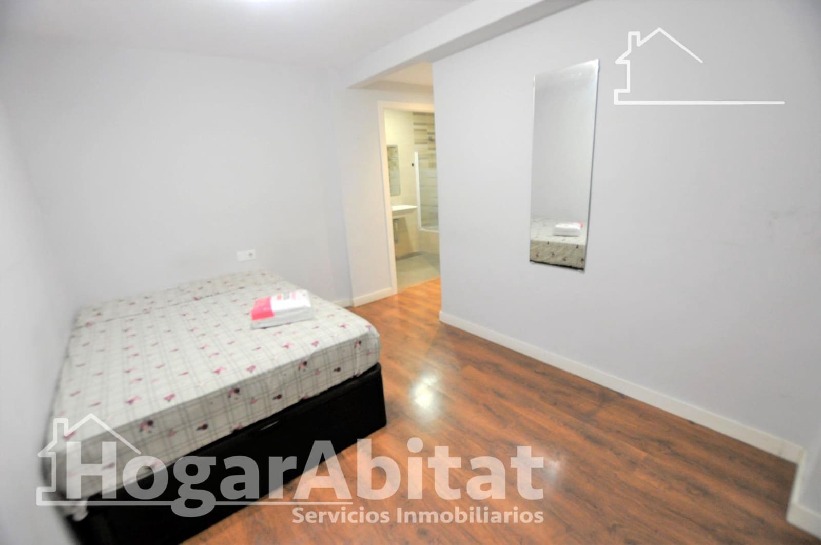 4 makuuhuone Asunto myytävänä paikassa Valencia kaupunki - 550 000 € (Ref: 10062083)