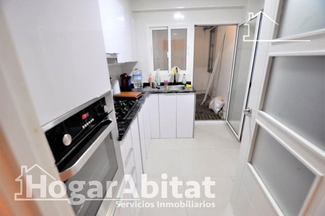 4 makuuhuone Asunto myytävänä paikassa Valencia kaupunki - 550 000 € (Ref: 10062083)
