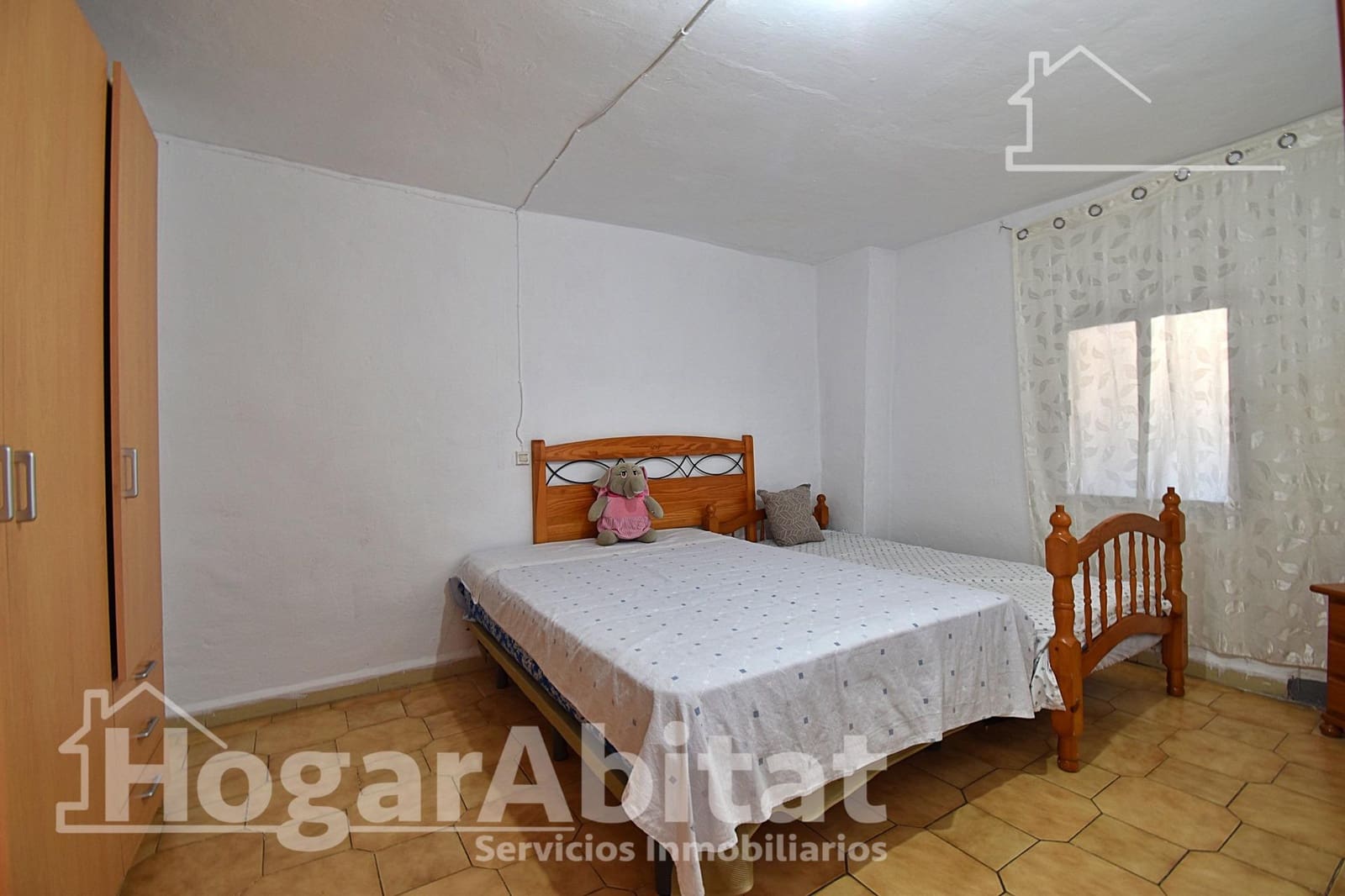 3 soveværelse Byhus til salg i Oliva - € 69.000 (Ref: 10062084)
