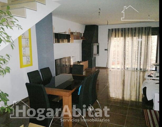 3 soveværelse Byhus til salg i Tavernes de la Valldigna med garage - € 250.000 (Ref: 10062086)