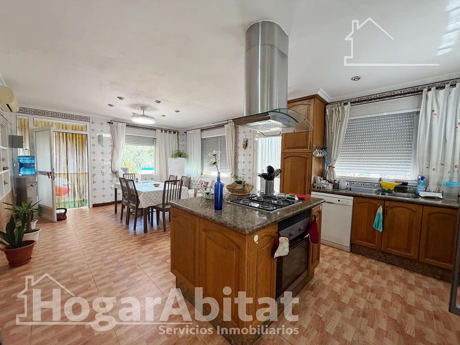 4 bedroom Villa for sale in Vilamarxant / Villamarchante with pool garage - € 260,000 (Ref: 10064762)