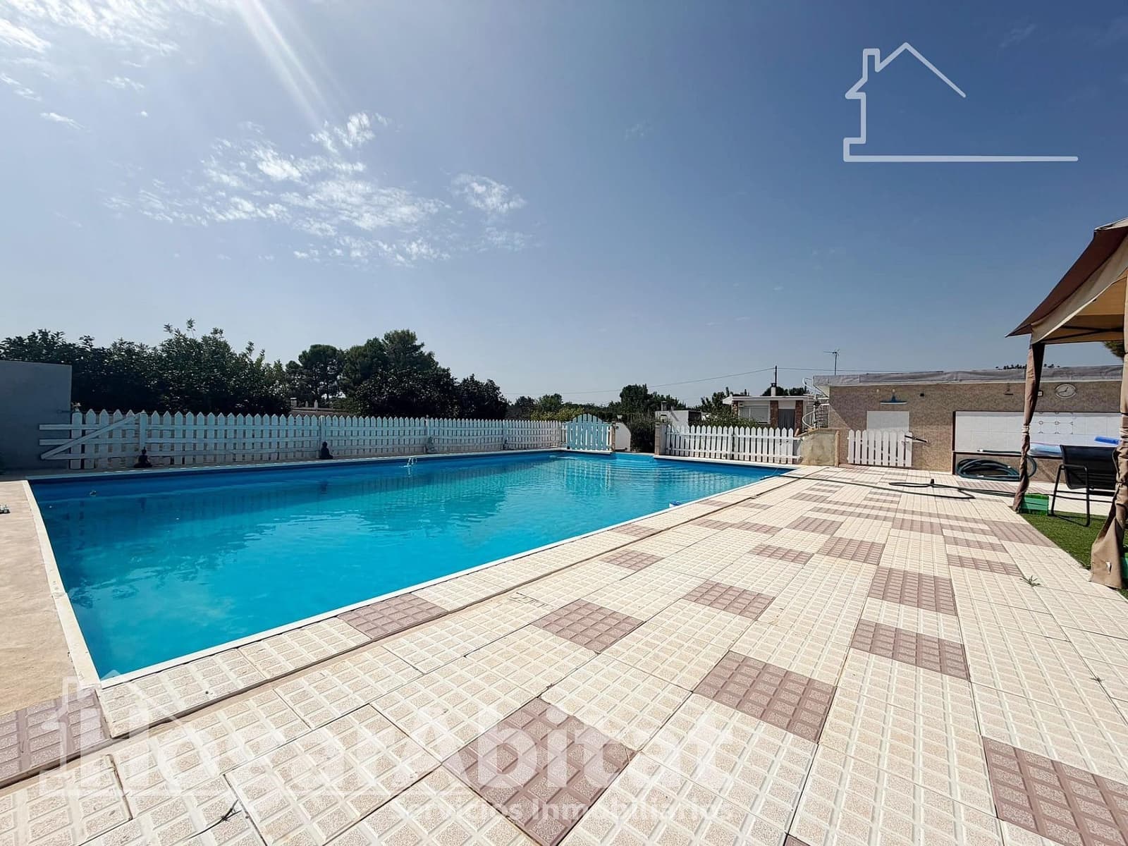 4 bedroom Villa for sale in Vilamarxant / Villamarchante with pool garage - € 260,000 (Ref: 10064762)