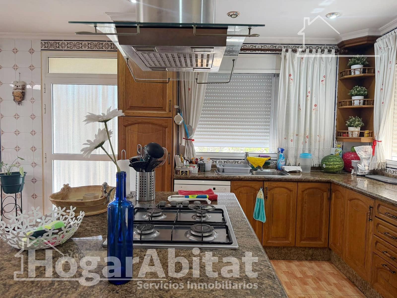4 bedroom Villa for sale in Vilamarxant / Villamarchante with pool garage - € 260,000 (Ref: 10064762)
