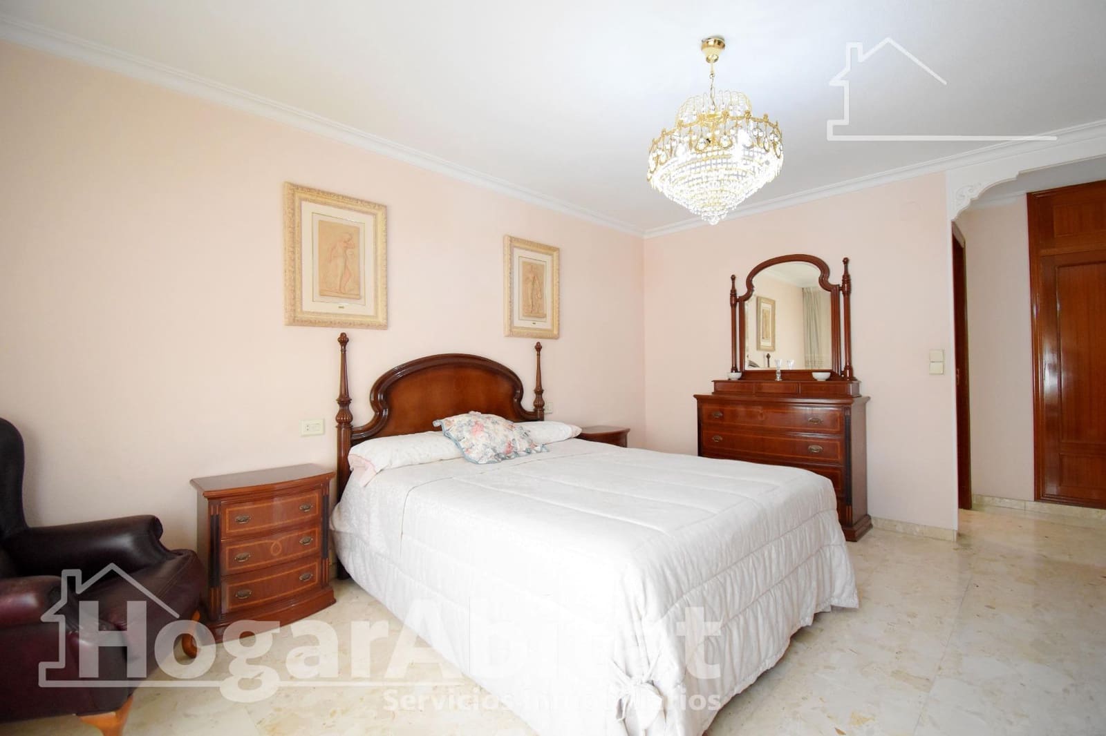 4 bedroom Flat for sale in Gandia with garage - € 245,000 (Ref: 10068009)