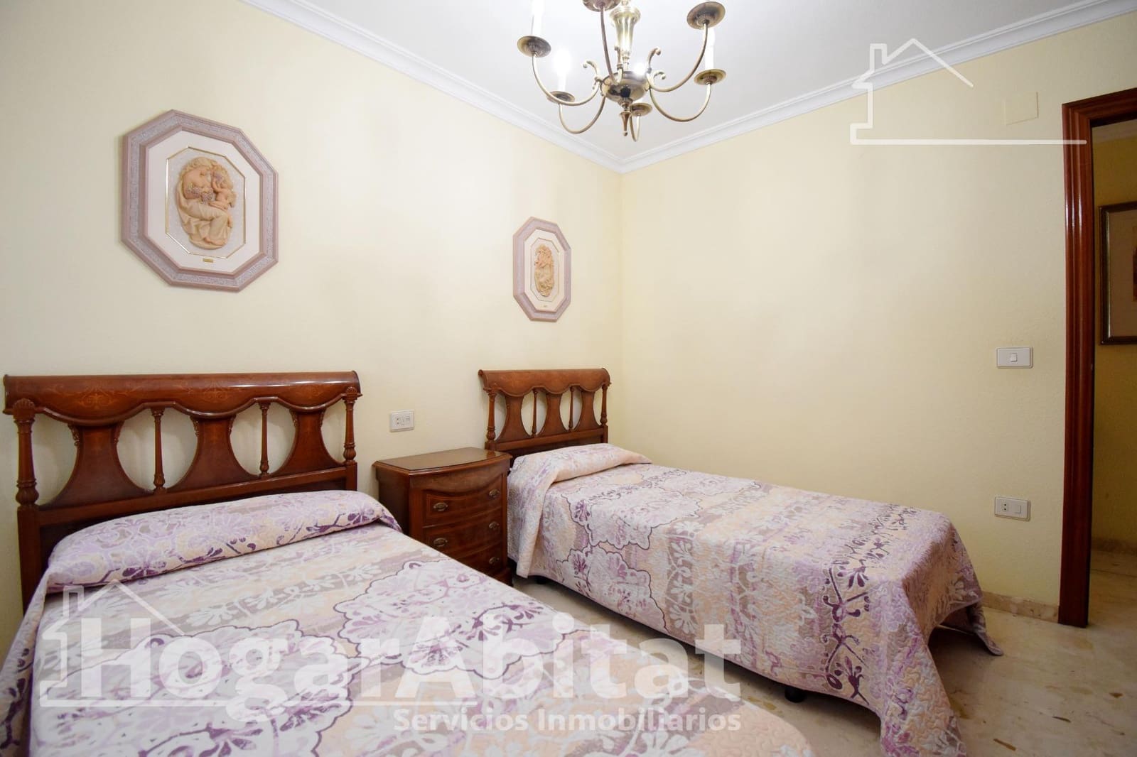 4 bedroom Flat for sale in Gandia with garage - € 245,000 (Ref: 10068009)