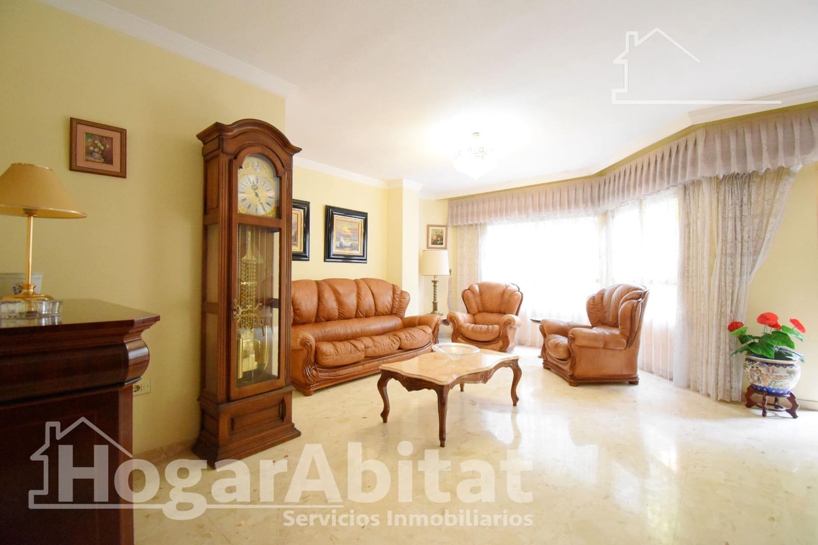 4 bedroom Flat for sale in Gandia with garage - € 245,000 (Ref: 10068009)