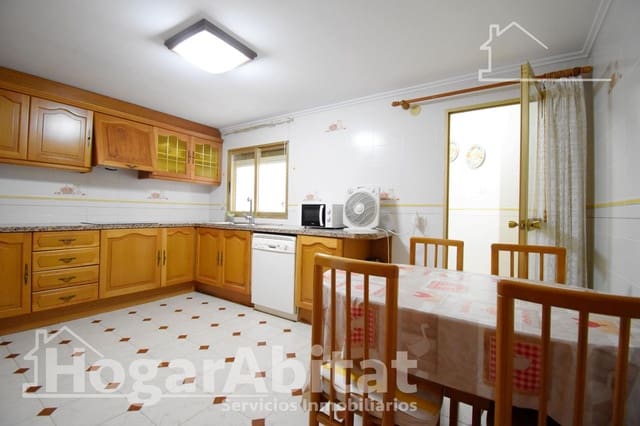 4 bedroom Flat for sale in Gandia with garage - € 245,000 (Ref: 10068009)