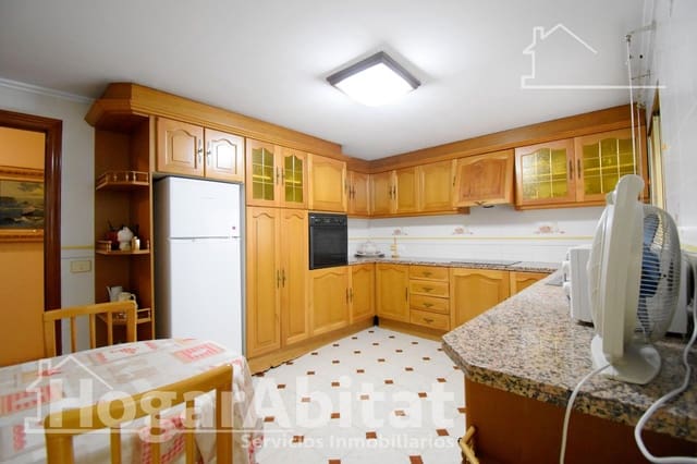 4 bedroom Flat for sale in Gandia with garage - € 245,000 (Ref: 10068009)