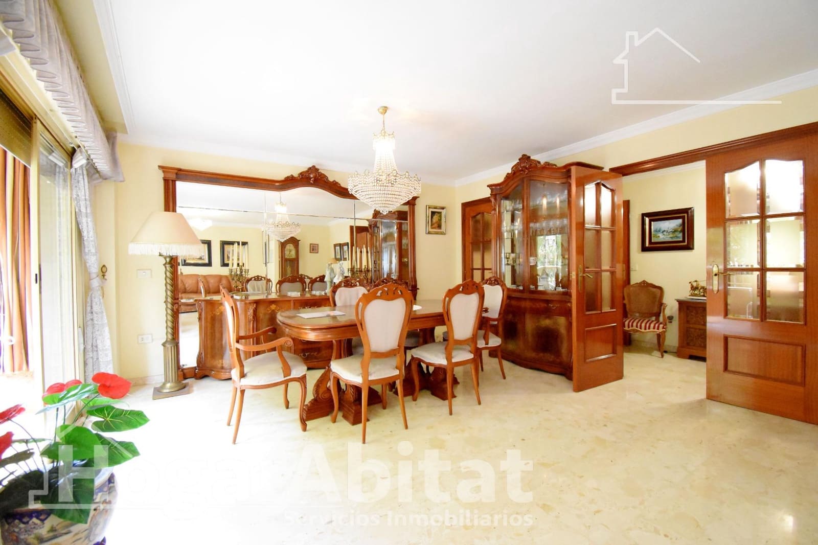 4 bedroom Flat for sale in Gandia with garage - € 245,000 (Ref: 10068009)