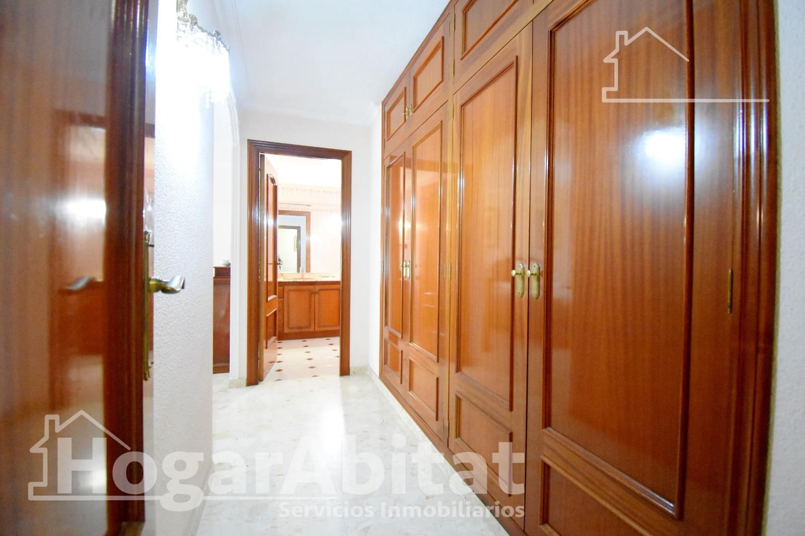 4 bedroom Flat for sale in Gandia with garage - € 245,000 (Ref: 10068009)