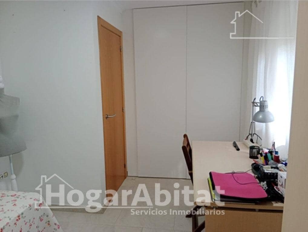4 makuuhuone Huvila myytävänä paikassa Rotova mukana 
autotalli - 349 000 € (Ref: 10068010)