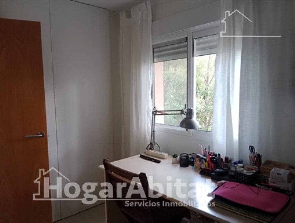 4 makuuhuone Huvila myytävänä paikassa Rotova mukana 
autotalli - 349 000 € (Ref: 10068010)