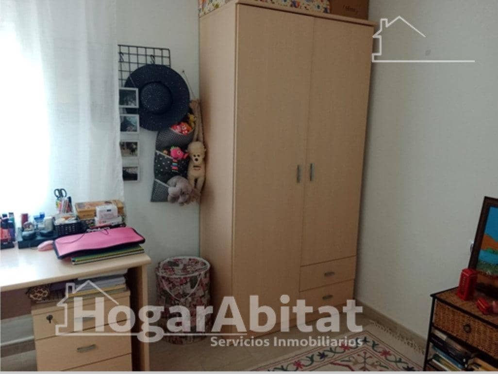 4 makuuhuone Huvila myytävänä paikassa Rotova mukana 
autotalli - 349 000 € (Ref: 10068010)