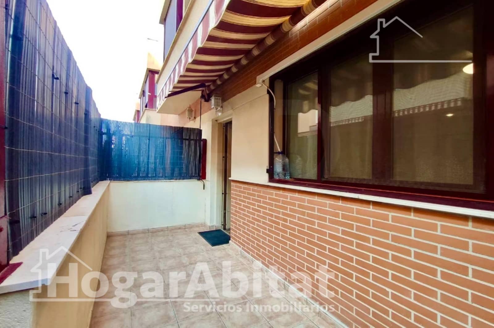 5 soveværelse Rækkehus til salg i Sagunto / Sagunt med swimmingpool garage - € 340.000 (Ref: 10068011)