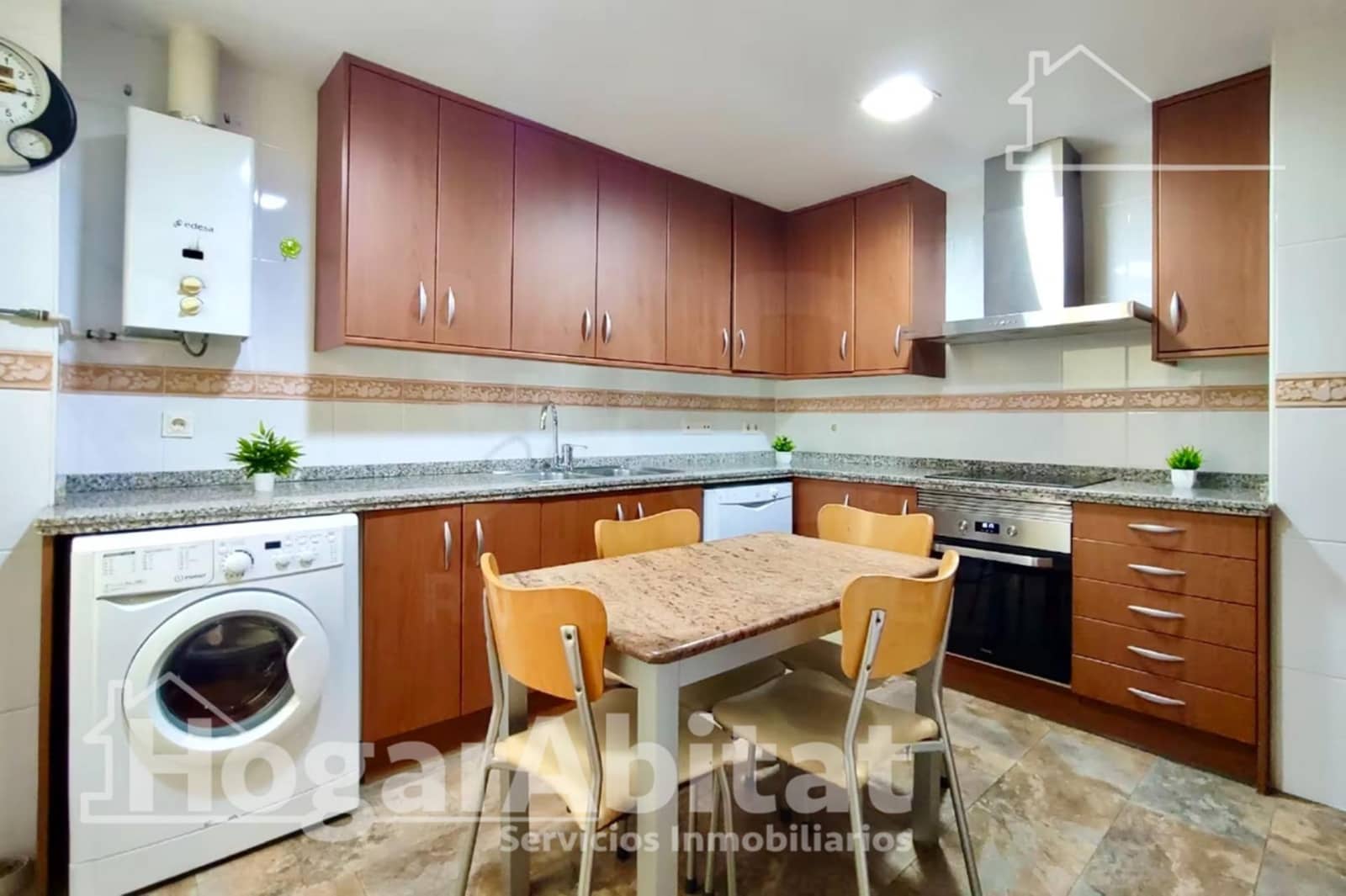 5 soveværelse Rækkehus til salg i Sagunto / Sagunt med swimmingpool garage - € 340.000 (Ref: 10068011)