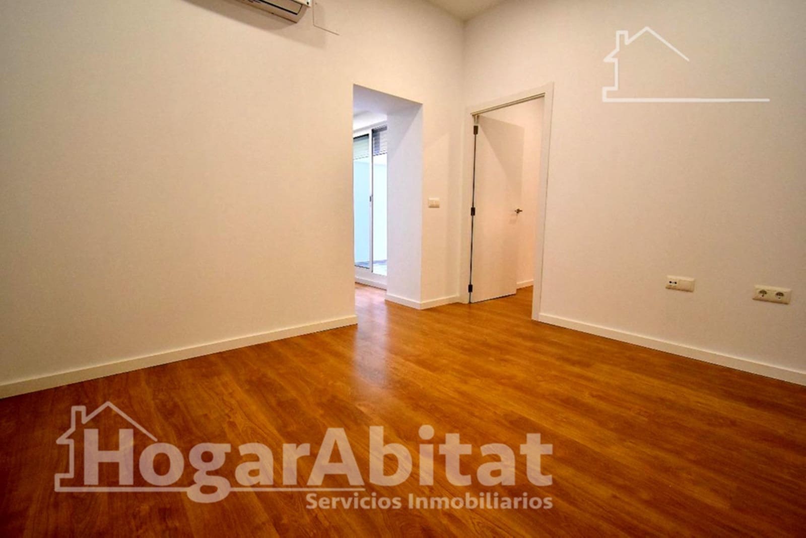 2 bedroom Flat for sale in Valencia city - € 249,000 (Ref: 10068012)