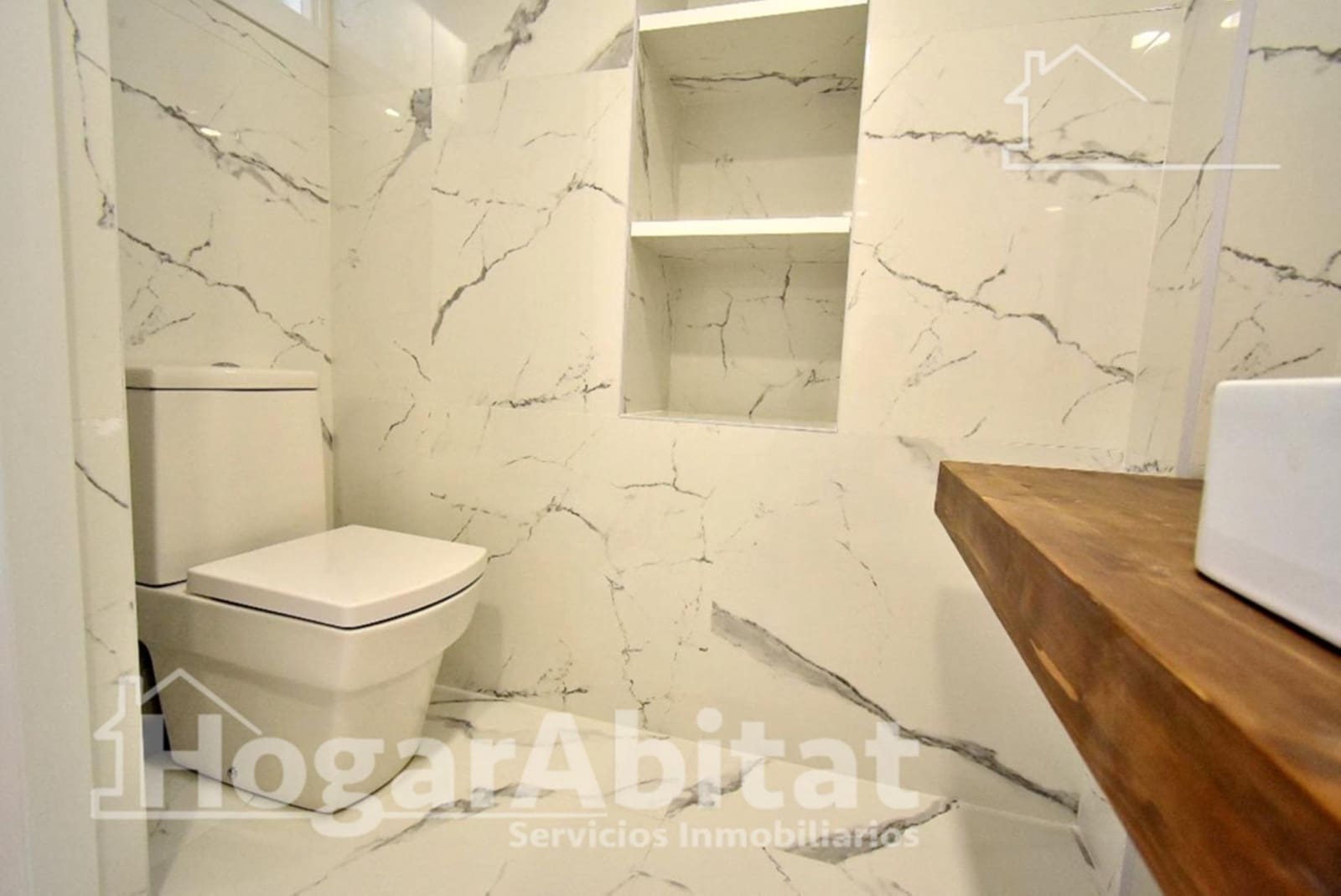 2 bedroom Flat for sale in Valencia city - € 249,000 (Ref: 10068012)