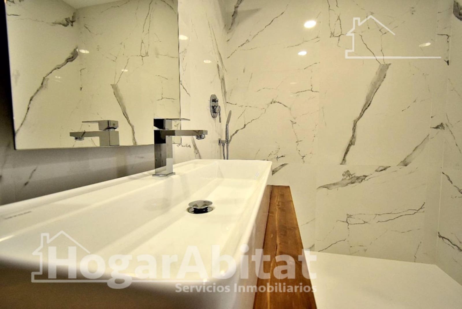 2 bedroom Flat for sale in Valencia city - € 249,000 (Ref: 10068012)