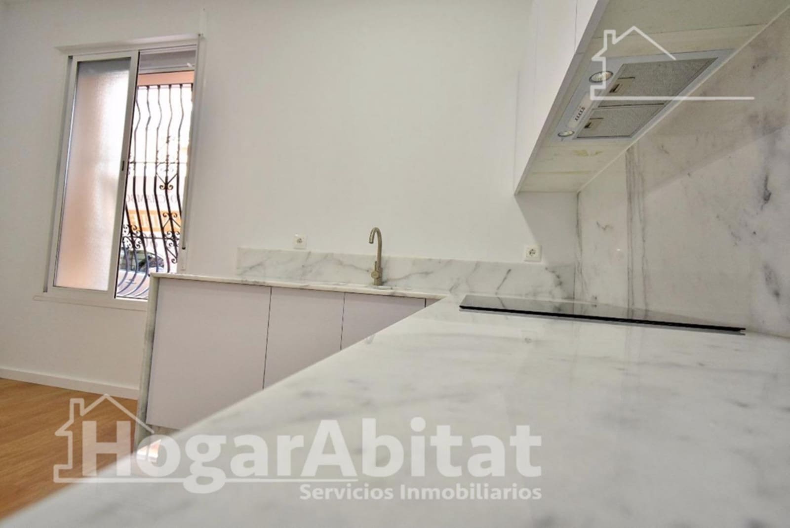 2 bedroom Flat for sale in Valencia city - € 249,000 (Ref: 10068012)