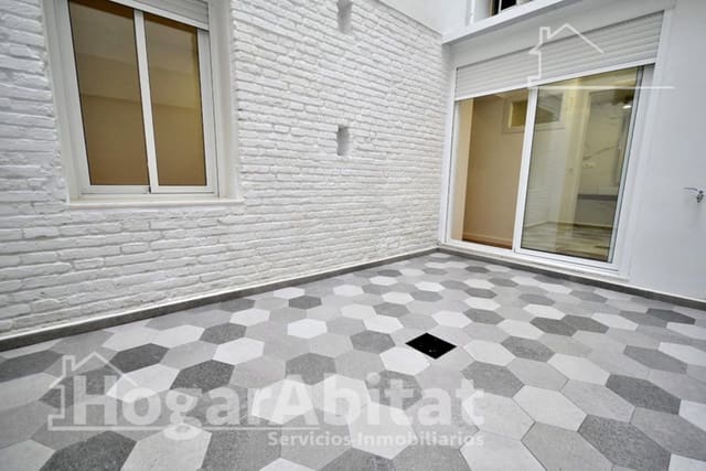 2 bedroom Flat for sale in Cami Fondo, Valencia city - € 249,000 (Ref: 10068012)