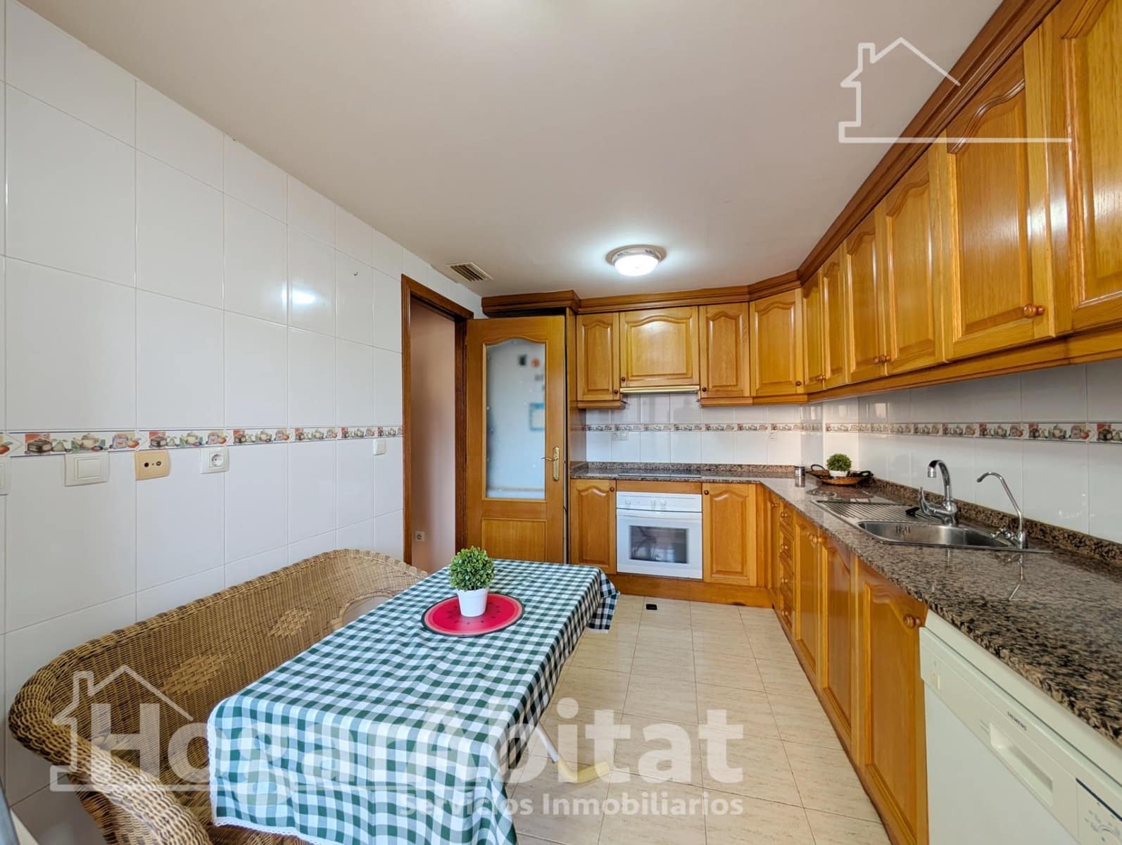 Piso de 2 habitaciones en Alicante / Alacant ciudad en venta con garaje - 269.900 € (Ref: 10076493)