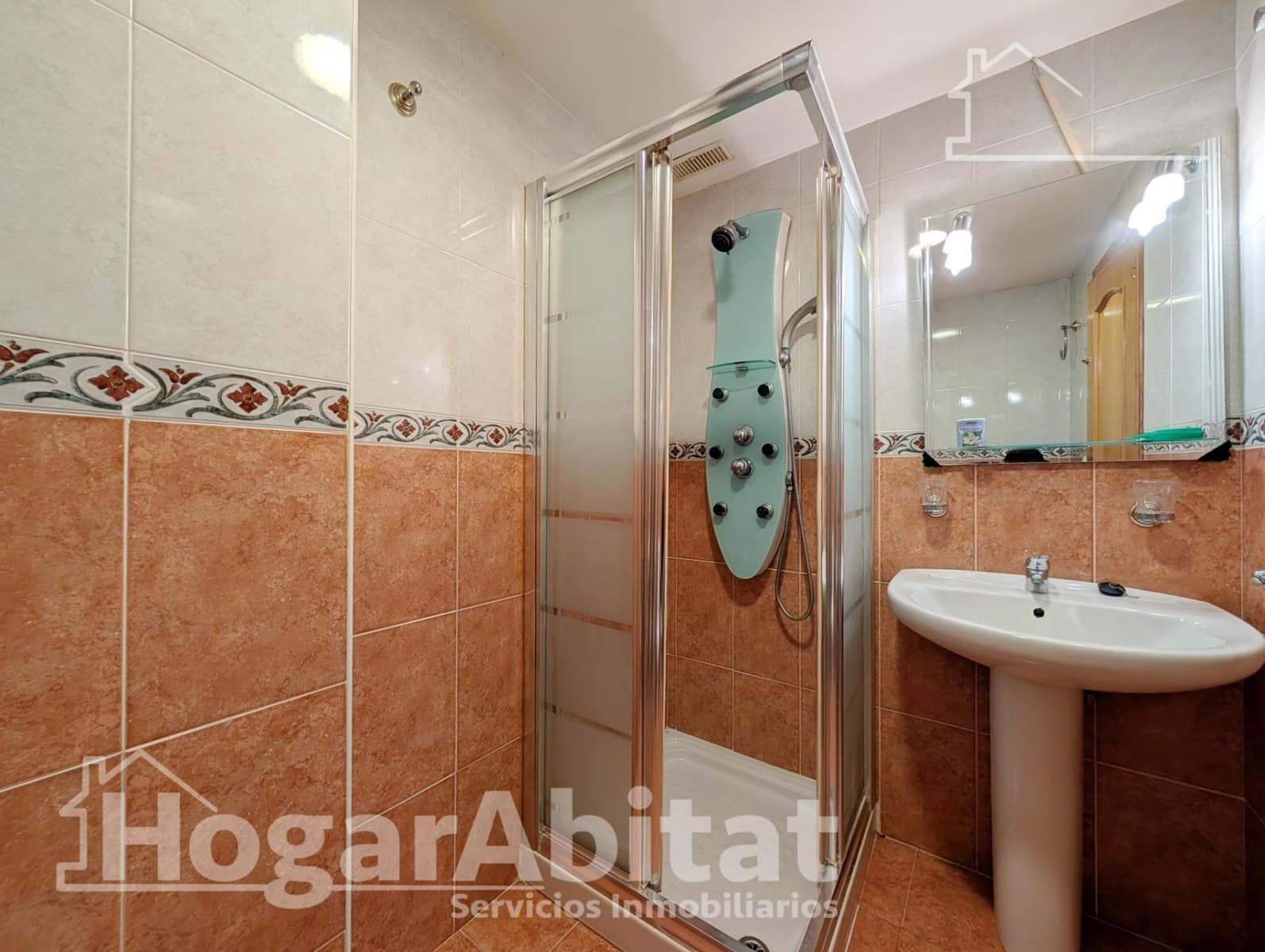Piso de 2 habitaciones en Alicante / Alacant ciudad en venta con garaje - 269.900 € (Ref: 10076493)