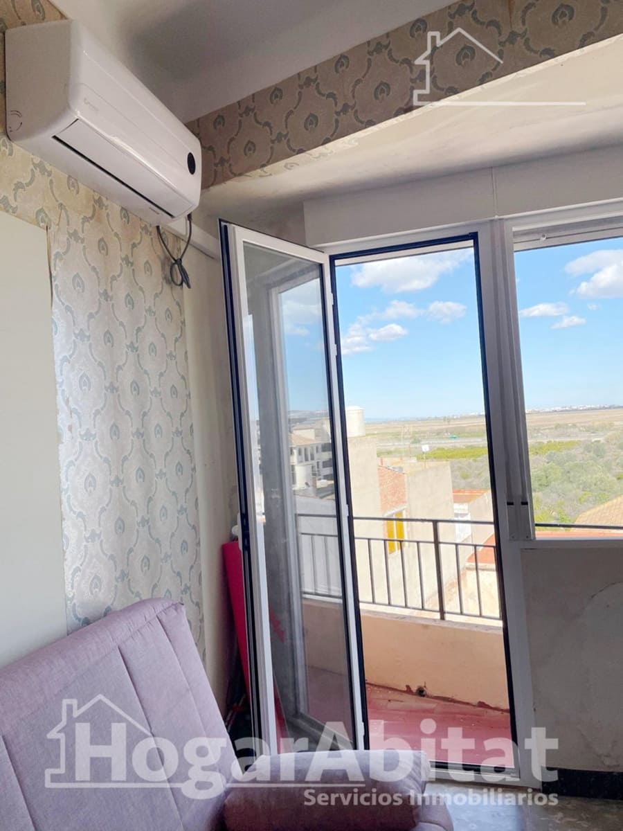 2 makuuhuone Asunto myytävänä paikassa Llauri - 79 000 € (Ref: 10076498)