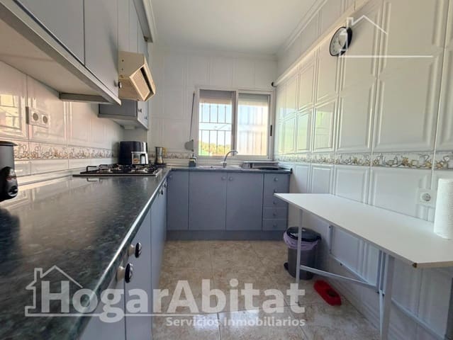 Chalet de 6 habitaciones en Vilamarxant / Villamarchante en venta con piscina garaje - 400.000 € (Ref: 10076503)