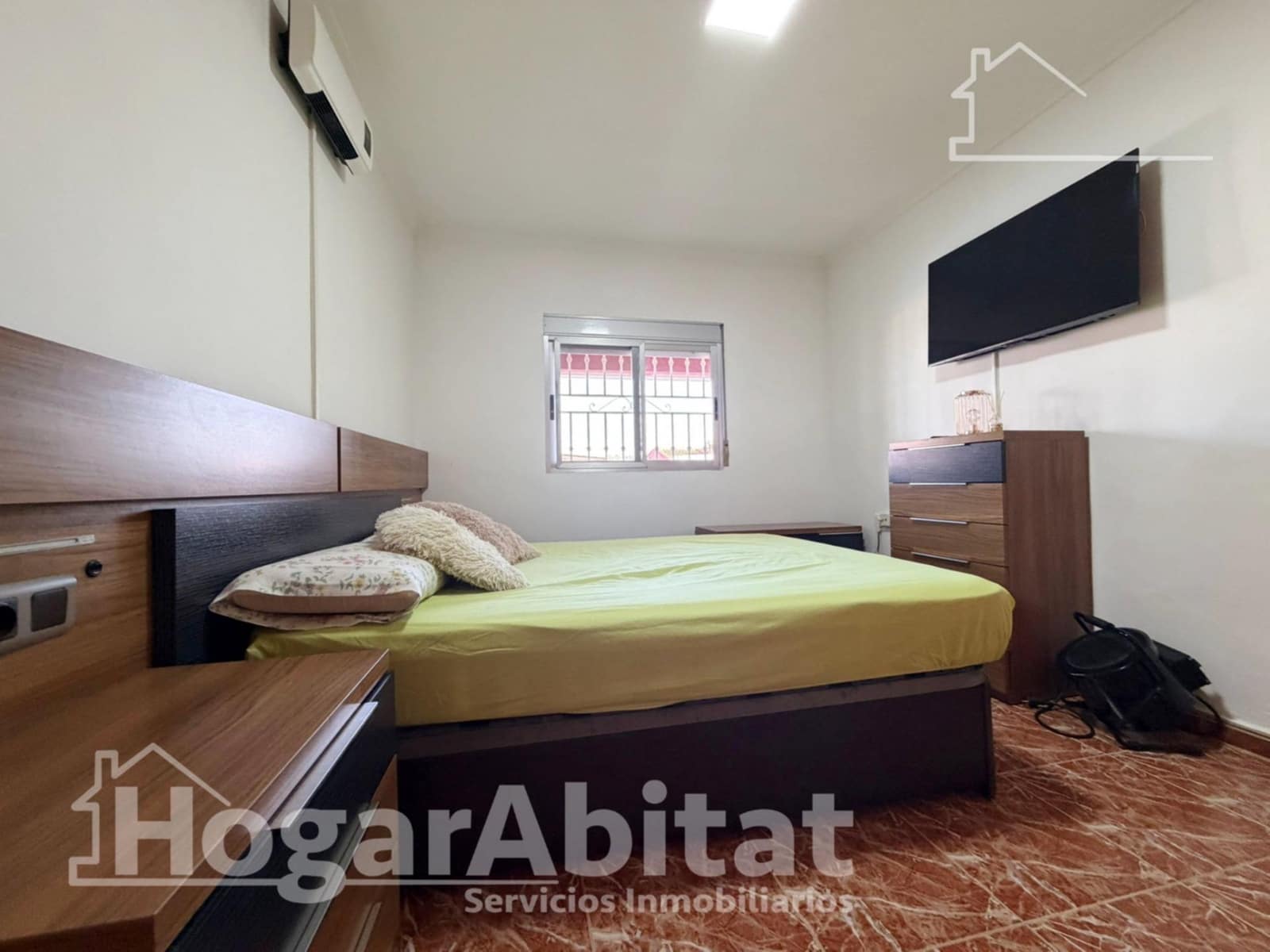 Chalet de 6 habitaciones en Vilamarxant / Villamarchante en venta con piscina garaje - 400.000 € (Ref: 10076503)
