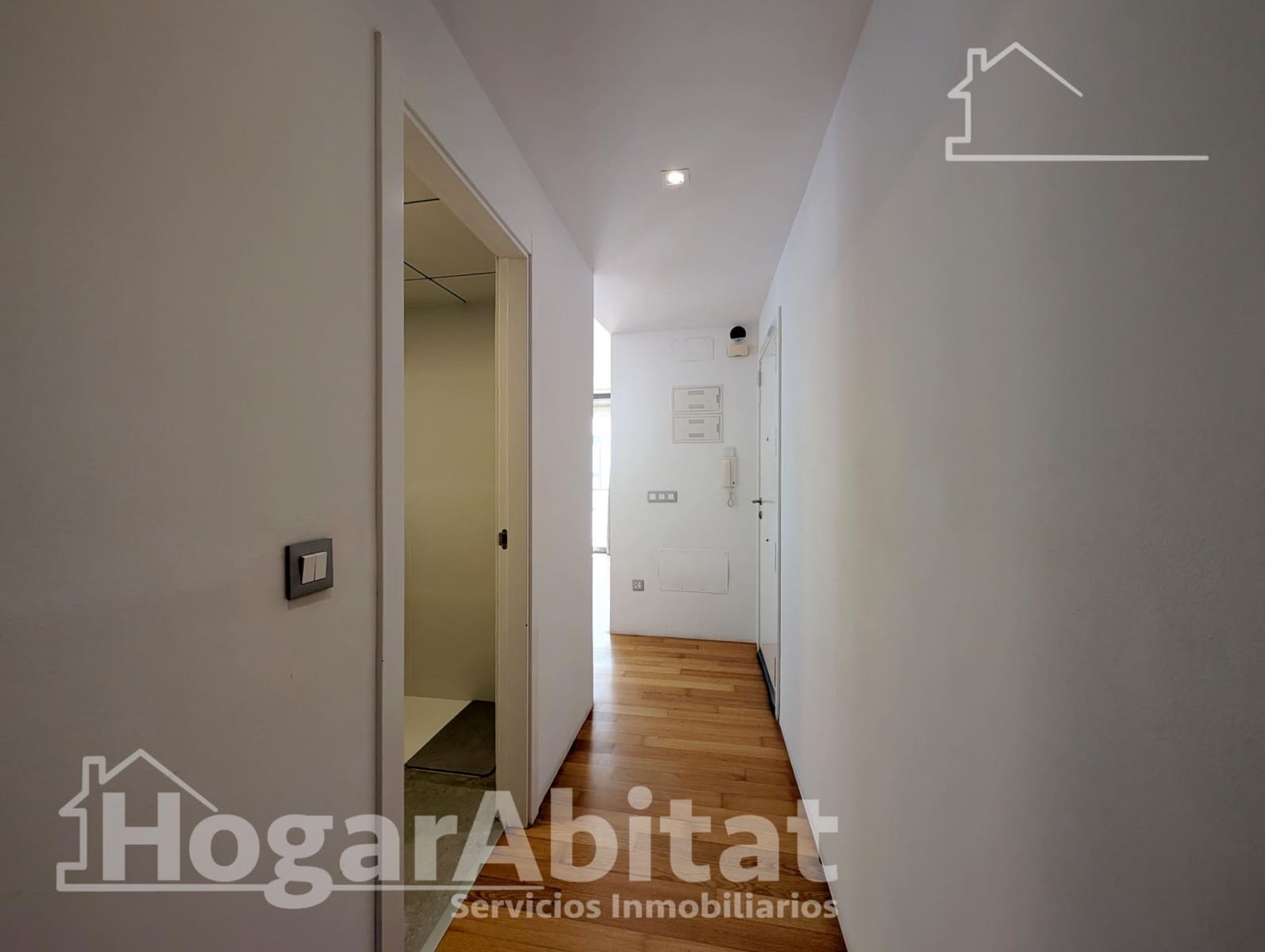 2 bedroom Flat for sale in Alicante / Alacant city with garage - € 315,000 (Ref: 10078454)